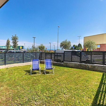 Una Terrazza Sul Lago A2 Con Piscina By Wonderful Italy Apartment Peschiera del Garda Exterior photo